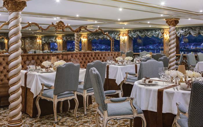 Restaurants, Bars & Cafés on S.S. Maria Theresa